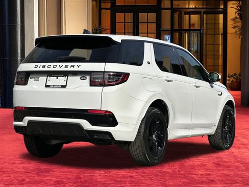 Used 2020 Land Rover Discovery Sport SE R-Dynamic image 10