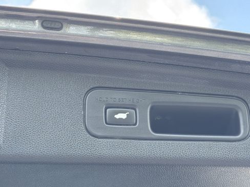 Used 2019 Honda Odyssey Elite image 32