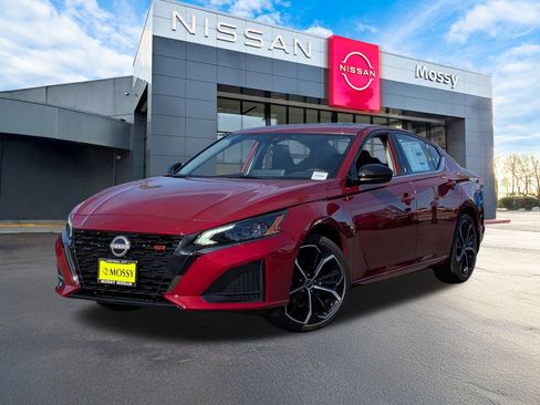 New 2025 Nissan Altima 2.5 SR image 1
