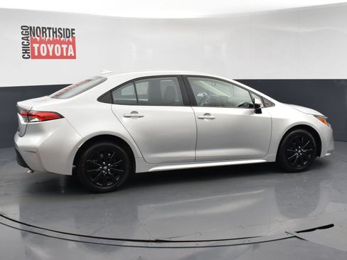 Used 2024 Toyota Corolla LE FWD image 5