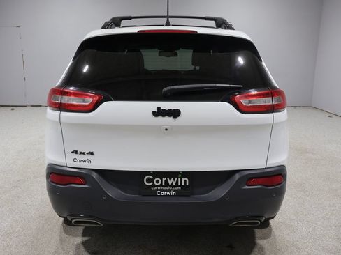 Used 2018 Jeep Cherokee Limited w/ High Altitude Package AWD/4WD image 3
