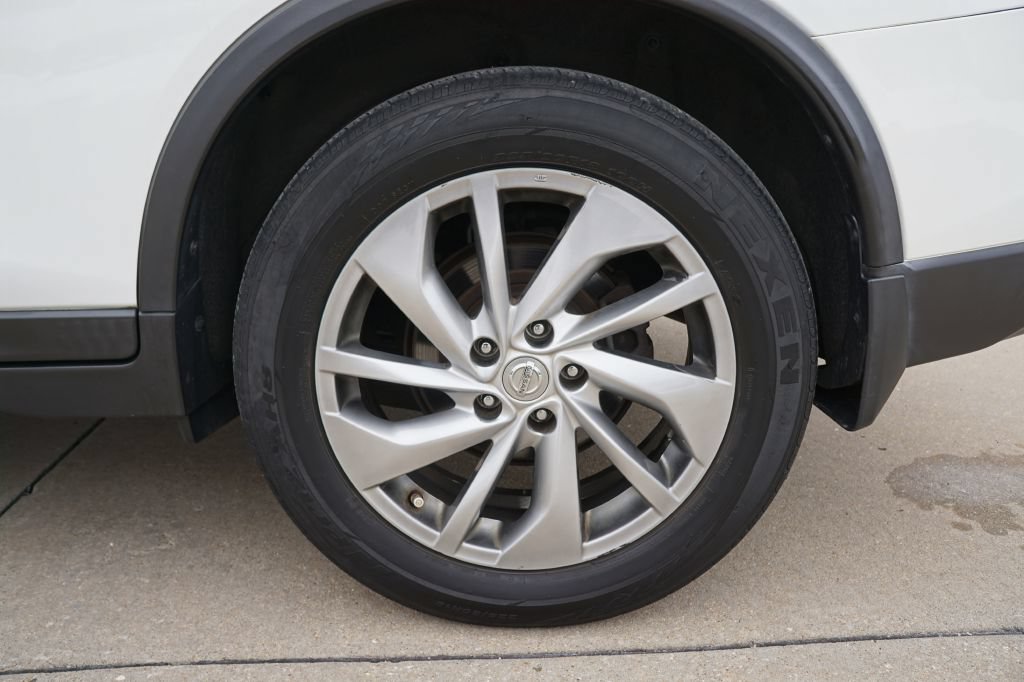 Used 2014 Nissan Rogue SL w/ SL Premium Package FWD image 7
