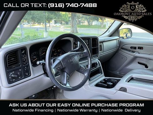 Used 2005 GMC Sierra 2500 SLT w/ Skid Plate Package AWD/4WD image 16