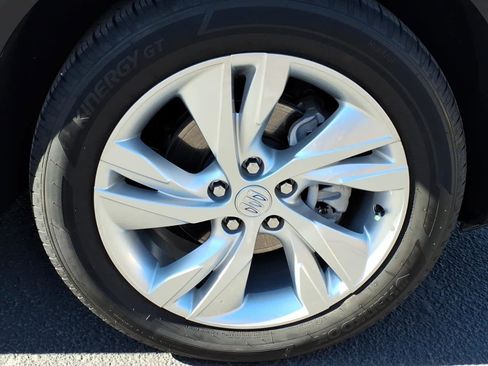 Used 2024 Buick Encore GX Preferred w/ Advanced Technology Package image 10