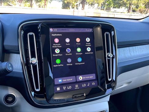 Used 2026 Volvo XC40 B5 Plus w/ Protection Package Premier image 34