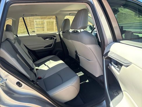 Used 2019 Toyota RAV4 XLE Premium w/ Cold Weather Package image 22