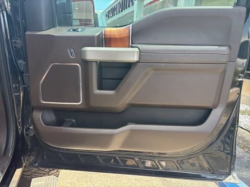 Used 2018 Ford F150 King Ranch w/ Equipment Group 601A Luxury AWD/4WD image 62