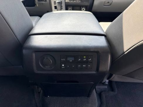 Used 2014 Toyota Sequoia SR5 w/ Premium Package AWD/4WD image 15