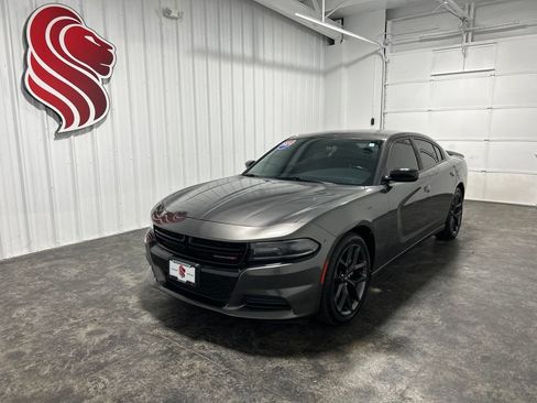 Used 2021 Dodge Charger SXT w/ Blacktop Package RWD image 1
