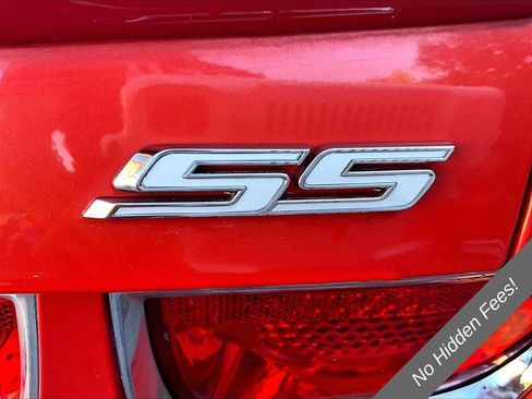 Used 2010 Chevrolet Camaro SS RWD image 8