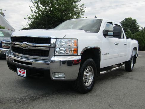 Used 2008 Chevrolet Silverado 2500 LT w/ 2LT Convenience Package RWD image 3