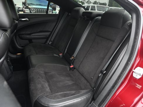 Used 2022 Dodge Charger R/T w/ Plus Group RWD image 32