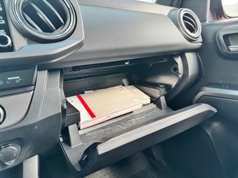 Used 2021 Toyota Tacoma TRD Off-Road AWD/4WD image 26