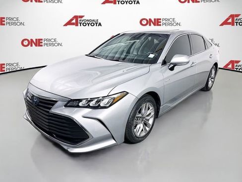 Certified 2021 Toyota Avalon XLE w/ Moonroof Package image 3
