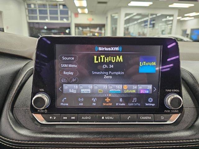 Used 2021 Nissan Rogue SV AWD/4WD image 16