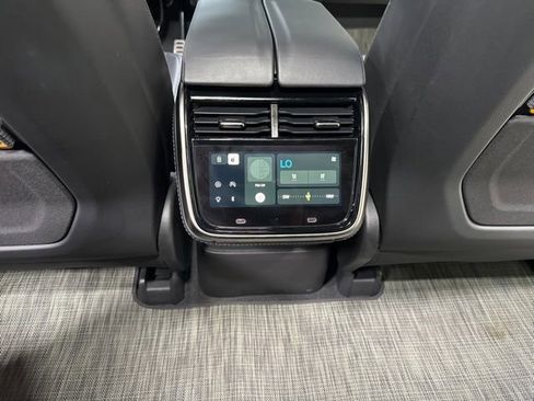 Used 2024 Rivian R1S Adventure AWD/4WD image 25