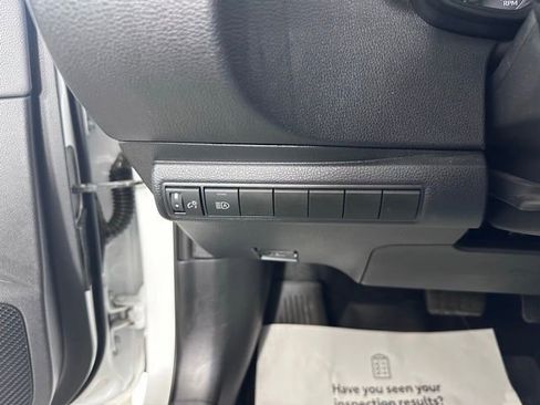 Used 2024 Toyota Corolla SE w/ SE Premium Package image 21