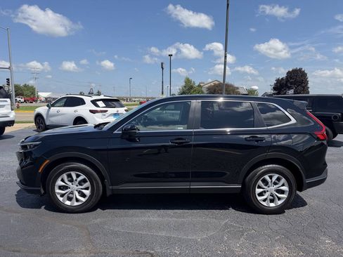 Used 2025 Honda CR-V LX image 8