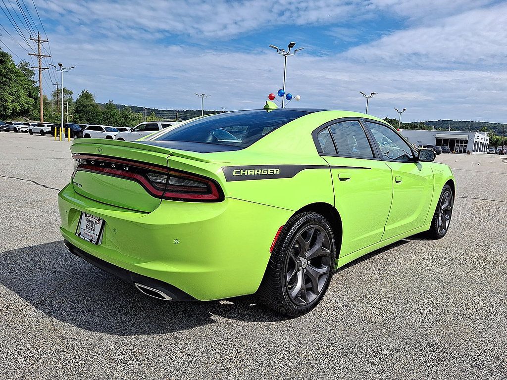 Used 2019 Dodge Charger SXT w/ Plus Group RWD image 25
