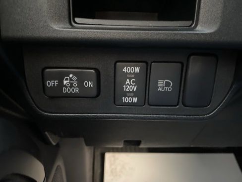 Used 2019 Toyota Tacoma TRD Sport image 29