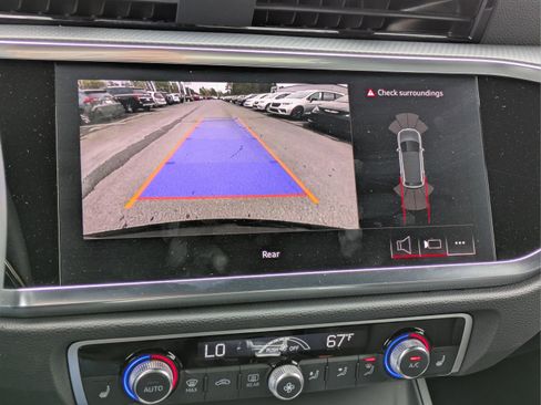 Used 2025 Audi Q3 2.0T Premium image 18