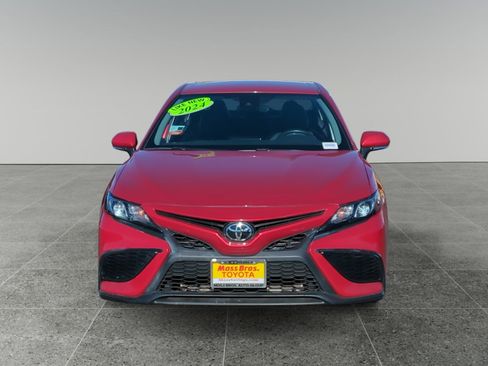 Used 2024 Toyota Camry SE image 8