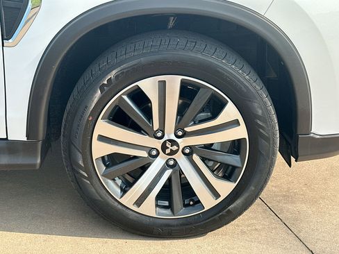 Used 2024 Mitsubishi Outlander Sport SE image 10