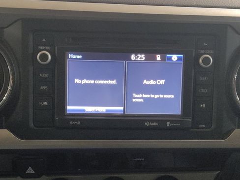 Used 2016 Toyota Tacoma SR5 w/ Towing Package image 25