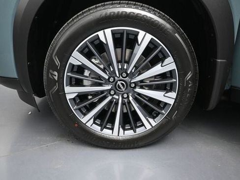 New 2026 Nissan Pathfinder Platinum AWD/4WD image 34