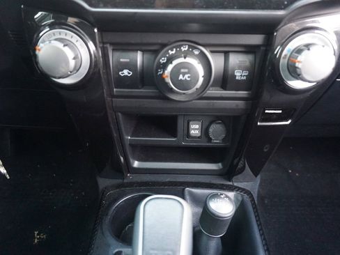 Used 2019 Toyota 4Runner TRD Off-Road Premium image 12