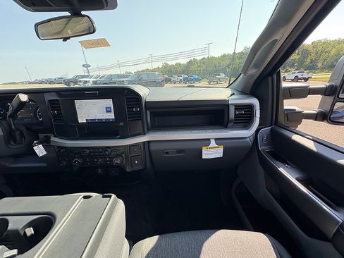New 2026 Ford F350 XL w/ STX Appearance Package AWD/4WD image 23