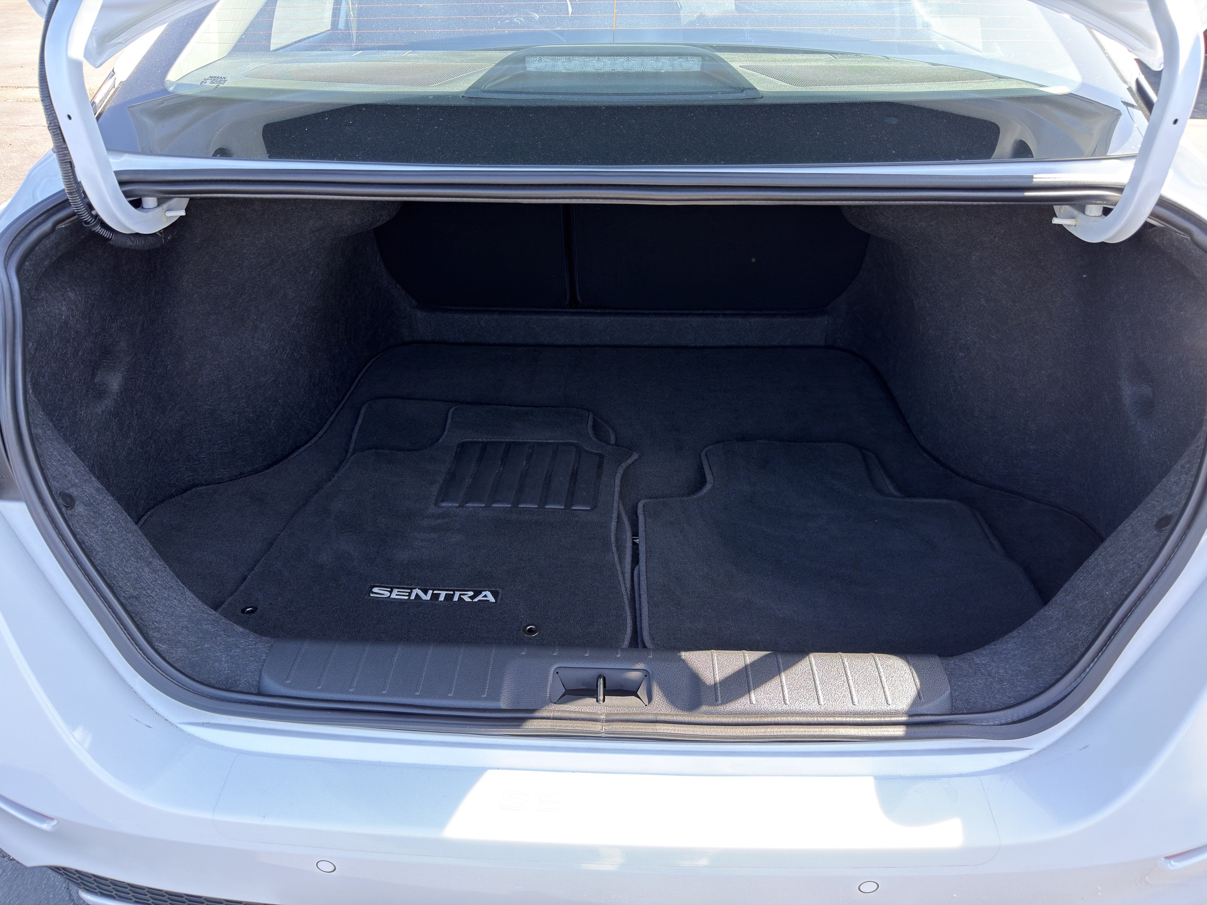 Used 2025 Nissan Sentra S FWD image 14