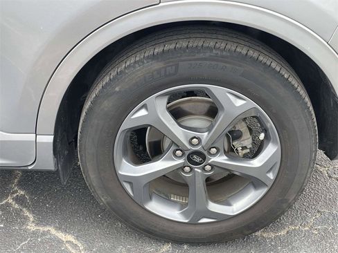 Certified 2023 Ford Escape ST-Line image 9