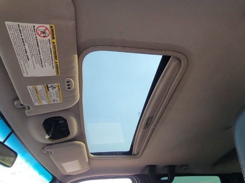 Used 2010 Ford F350 Lariat image 17