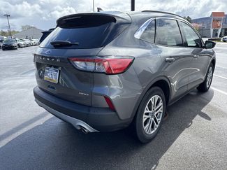 Used 2022 Ford Escape SEL video 3