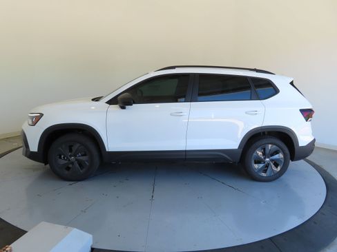 New 2026 Volkswagen Taos S FWD image 8