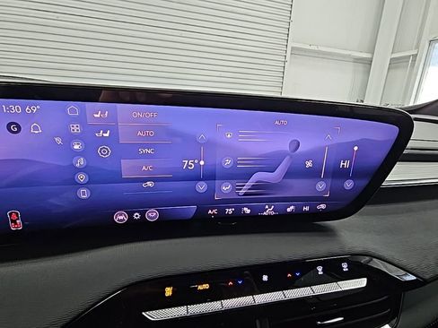 New 2026 Buick Enclave Preferred w/ Power Package image 14