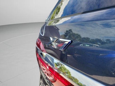 Used 2021 BMW X7 xDrive40i w/ Premium Package image 6