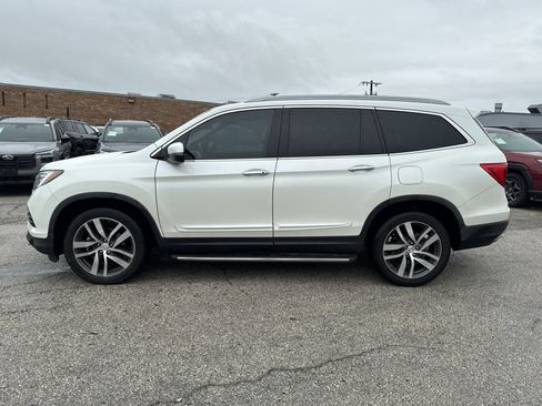 Used 2017 Honda Pilot Elite image 6