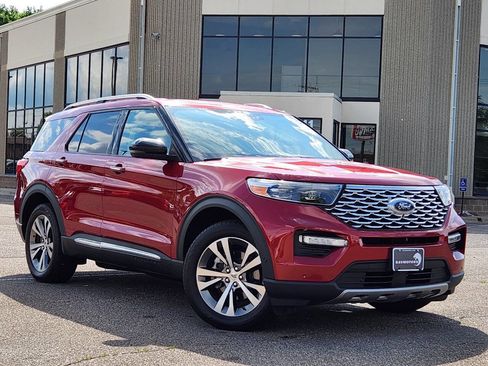 Used 2020 Ford Explorer Platinum w/ Premium Technology Package AWD/4WD image 34