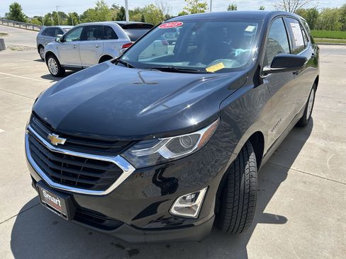 Used 2018 Chevrolet Equinox LT FWD image 3