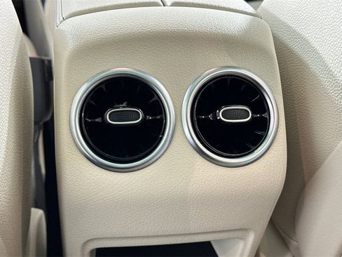 Certified 2025 Mercedes-Benz GLA 250 4MATIC image 14