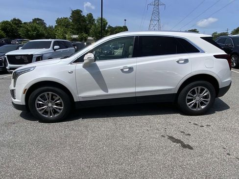 Used 2023 Cadillac XT5 Premium Luxury FWD image 2