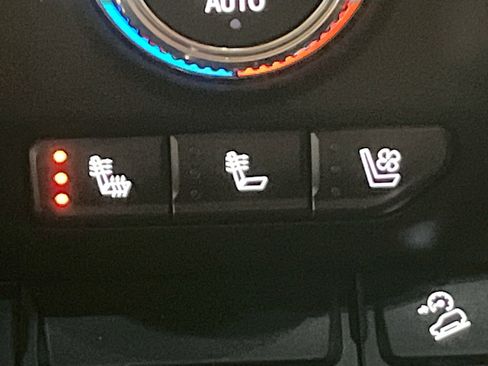 Used 2023 GMC Sierra 2500 AT4 image 19