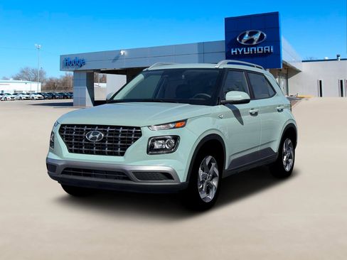 New 2026 Hyundai Venue SEL FWD image 1