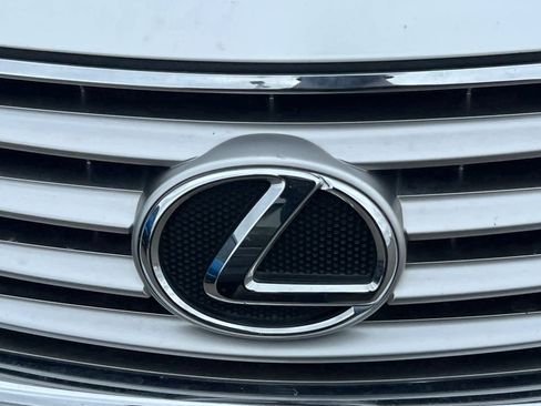 Used 2011 Lexus ES 350 FWD image 13