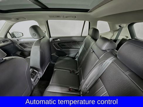 Used 2024 Volkswagen Tiguan SE w/ Panoramic Sunroof Package image 24