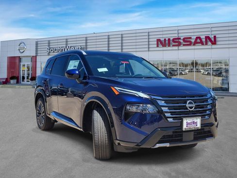 New 2026 Nissan Rogue Platinum AWD/4WD image 3