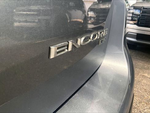Used 2020 Buick Encore Preferred AWD/4WD image 10