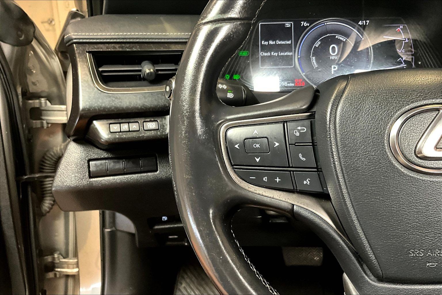 Used 2019 Lexus UX 250h w/ Accessory Package 2 AWD/4WD image 12